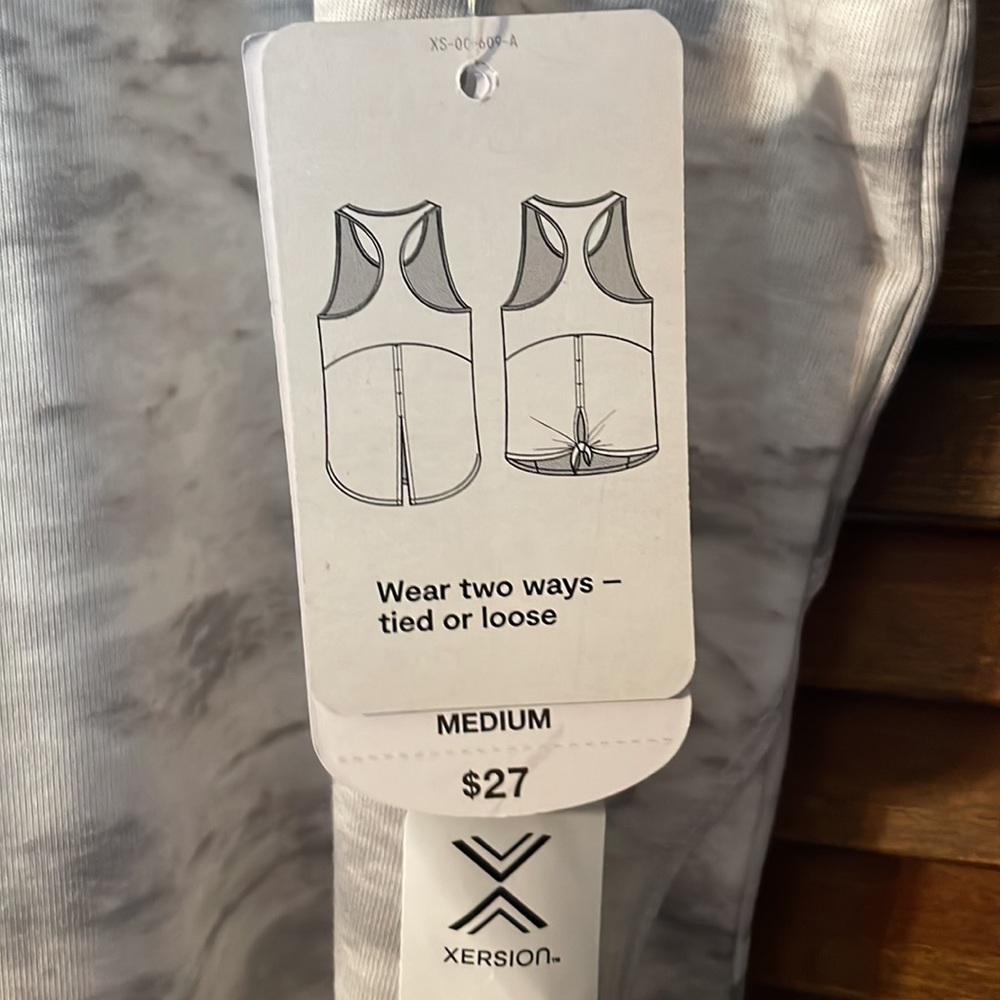NWT Xersion White & Grey Workout Tank - Picture 6 of 8